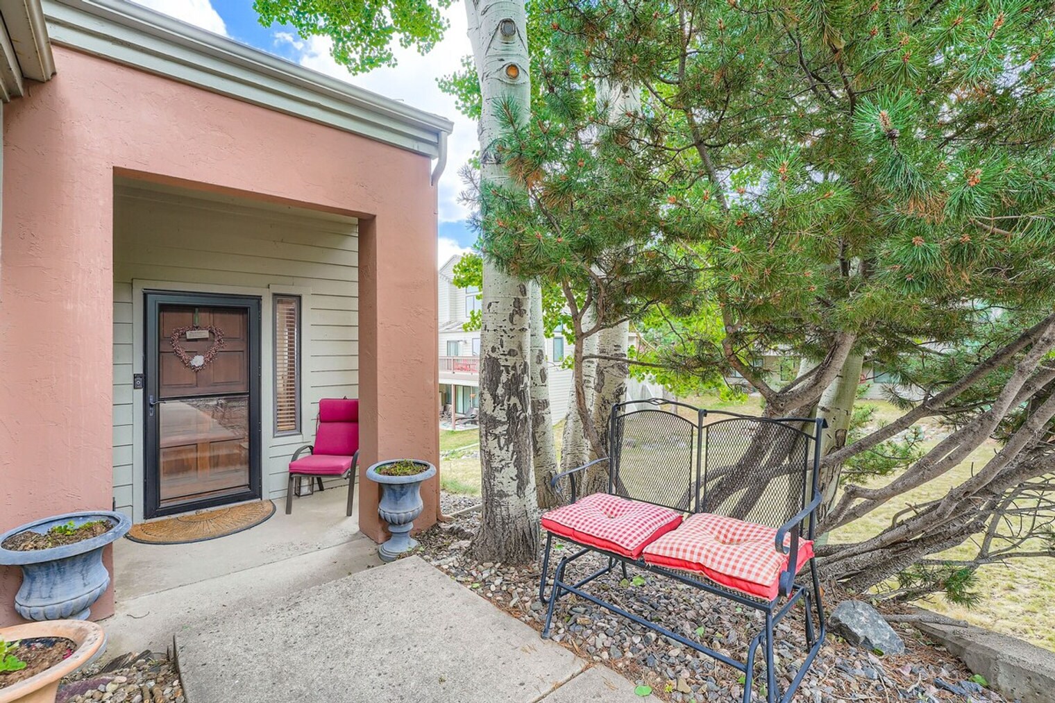 Building Photo - 776 Chimney Creek Dr