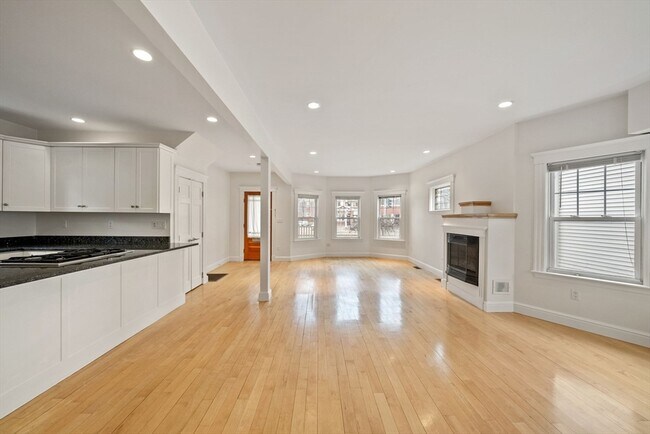 Building Photo - 2536 Massachusetts Ave