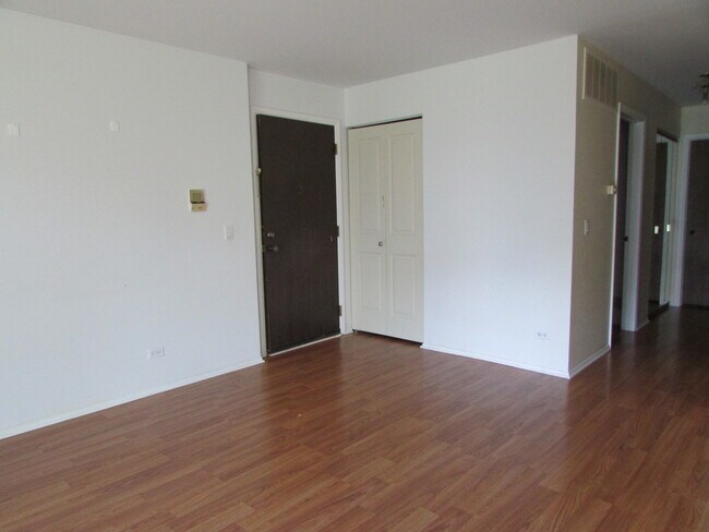 Building Photo - 1160 Northbury Ln