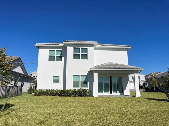 Building Photo - 14982 RedCove Pl