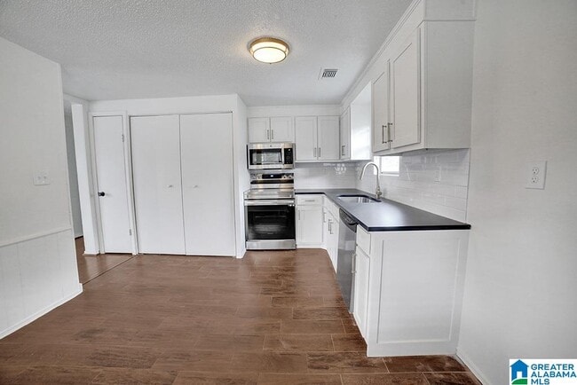 Building Photo - 4713 9th Ave S