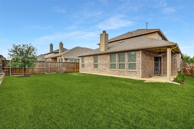 Building Photo - 2408 Griffith Park Dr