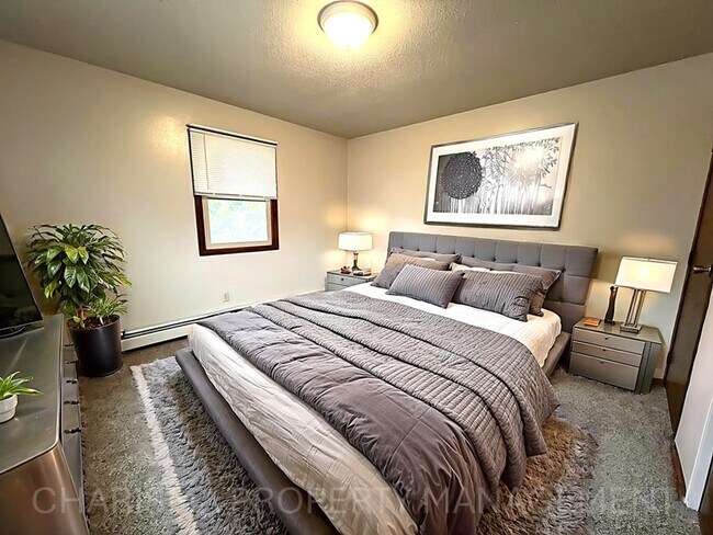 Building Photo - 2 BD - WHEN LOCATION, COMMUNITY AND PRICE MATTER...THIS IS THE PLACE FOR YOU!