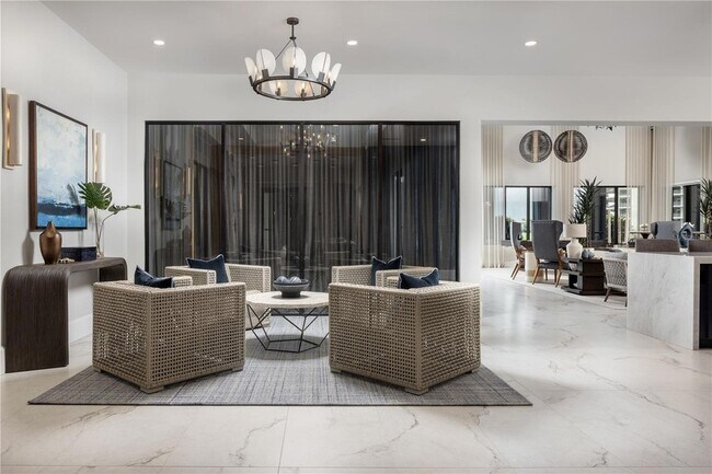 Building Photo - 5127 W Tyson Ave