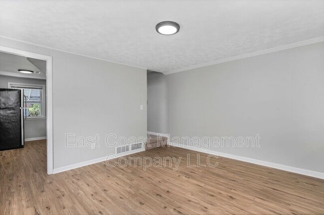 Building Photo - 418 Avondale Rd