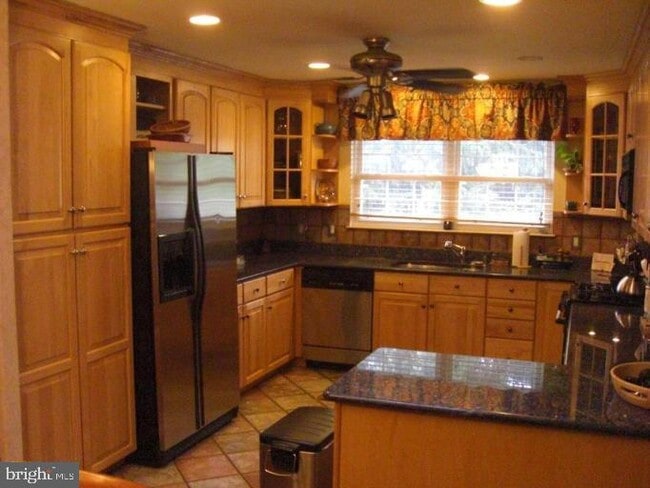 Building Photo - 18523 Mountain Laurel Terrace