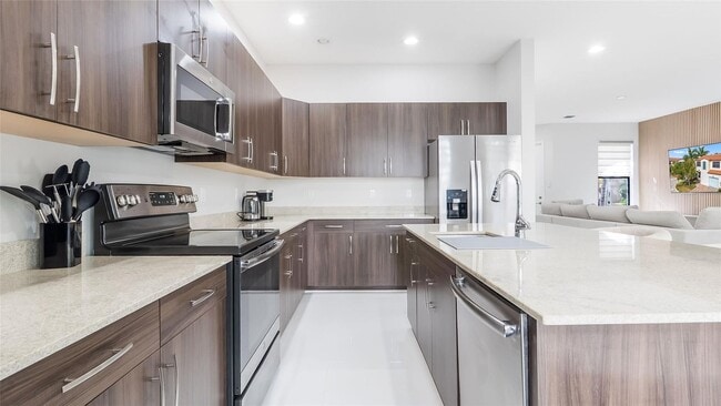 Building Photo - 20927 NW 1st Ct