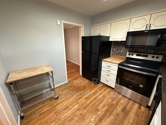 Building Photo - 5197 W 75th St