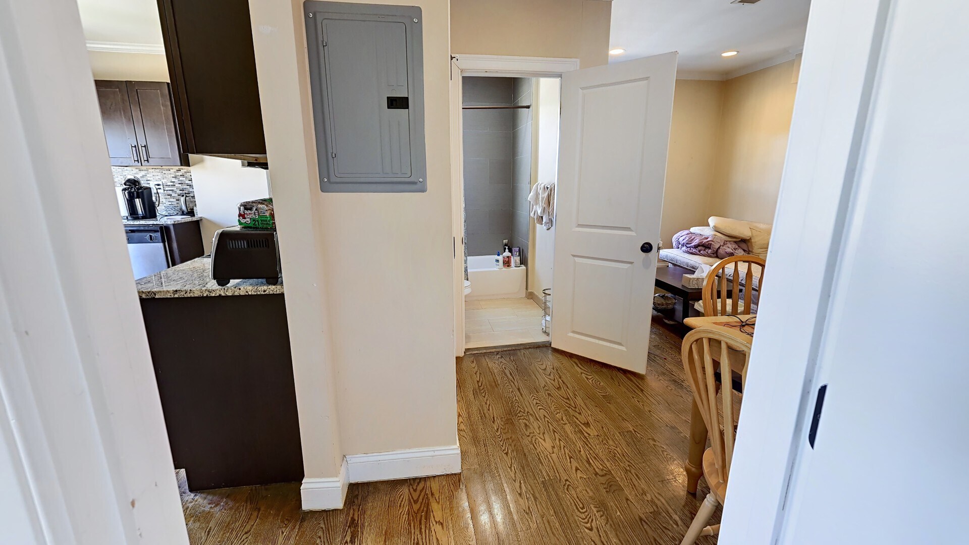 Building Photo - 2971 Washington St