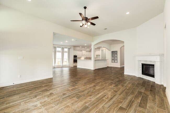 Building Photo - 10318 Granite Ct