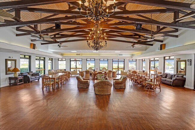 Building Photo - 107 Half Moon Cir