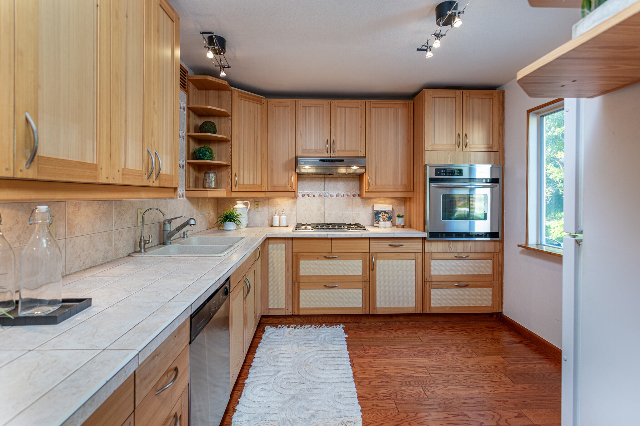 Building Photo - 7727 Via Capri