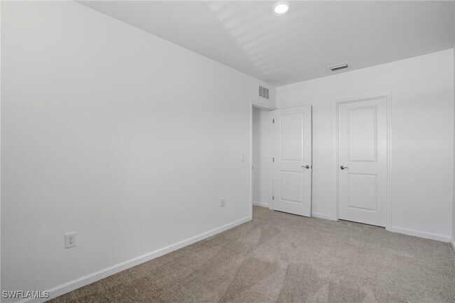 Building Photo - 27883 Radiant Ct