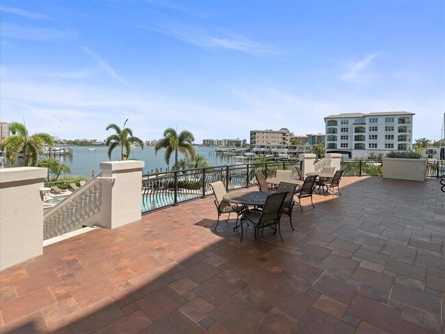 Building Photo - 202 Windward Passage