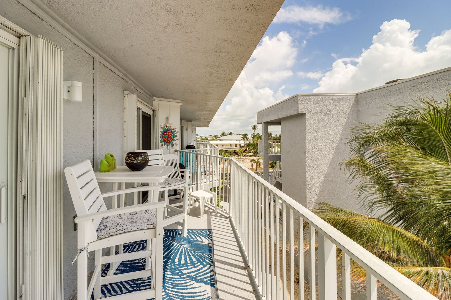 Building Photo - 201 E Ocean Dr