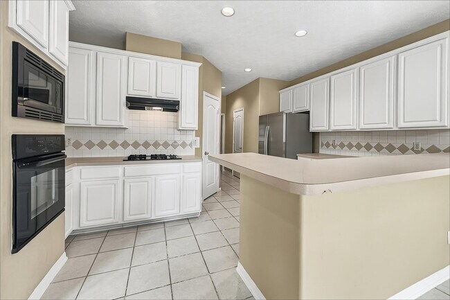 Building Photo - 17507 Whispering Star Ct