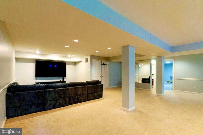 Building Photo - 1761 Wheyfield Dr
