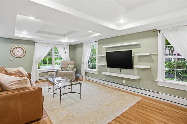 Building Photo - 97 Kenson Dr