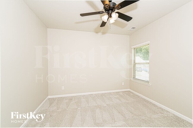 Building Photo - 8613 Clarke Ln