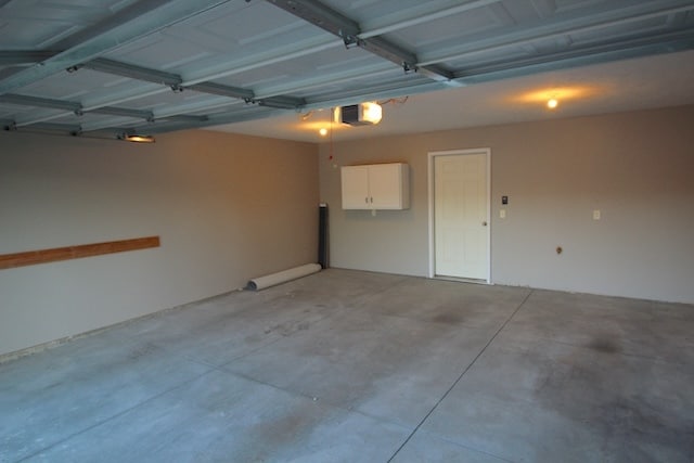 Building Photo - 8931 Broken Spoke Dr