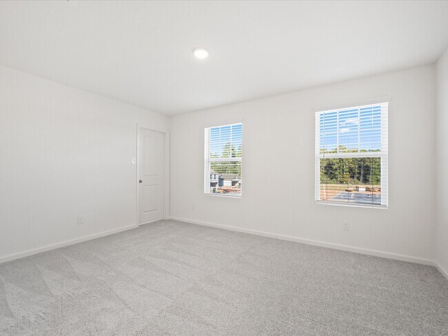Building Photo - 608 Craven St