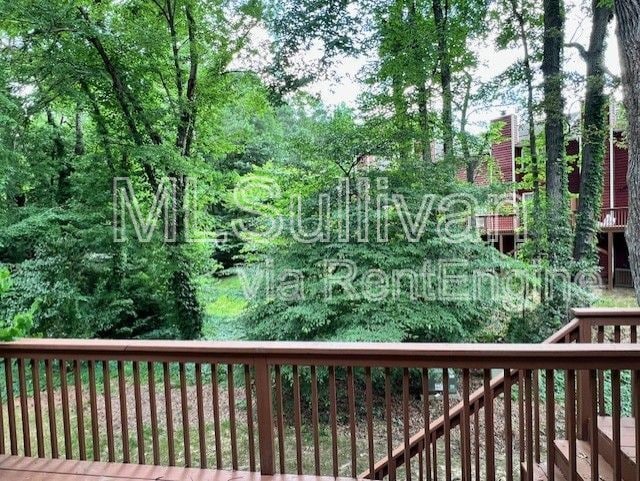 Building Photo - 105 Weathersfield Dr