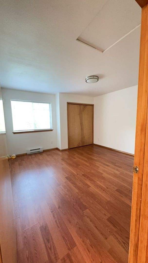 Building Photo - 1808 E Sunset Dr