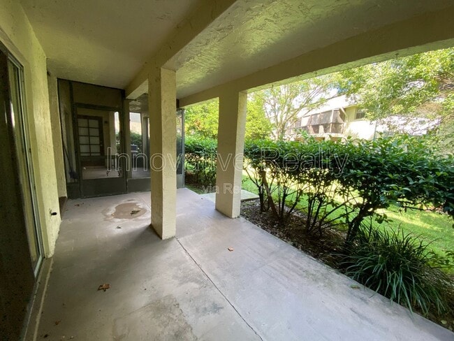 Building Photo - 623 E San Sebastian Ct