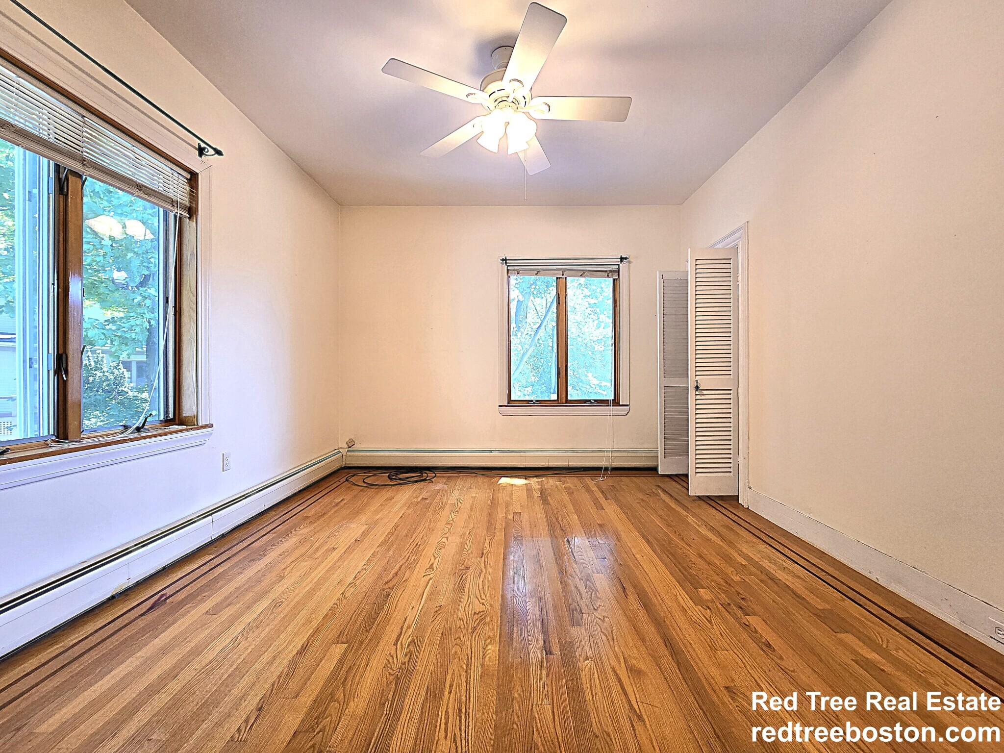 Building Photo - 20 Willow St