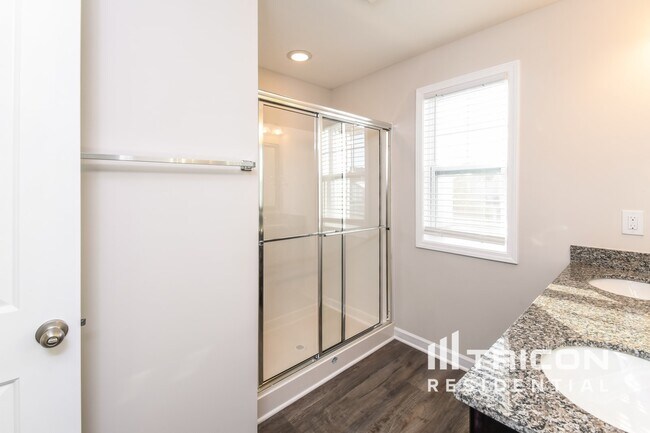 Building Photo - 937 Dawsons Park Wy