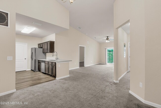 Building Photo - 4931 Key Lime Dr