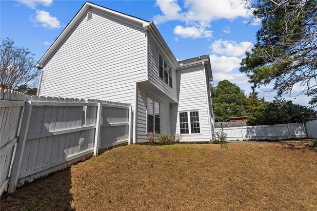 Building Photo - 11395 Brookhollow Trail