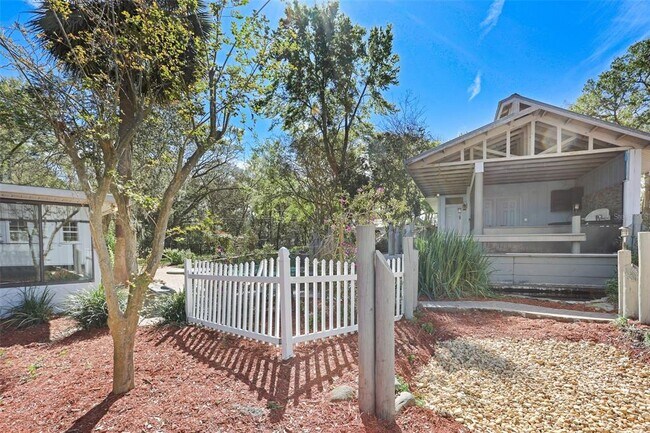 Building Photo - 2830 SE 31st St