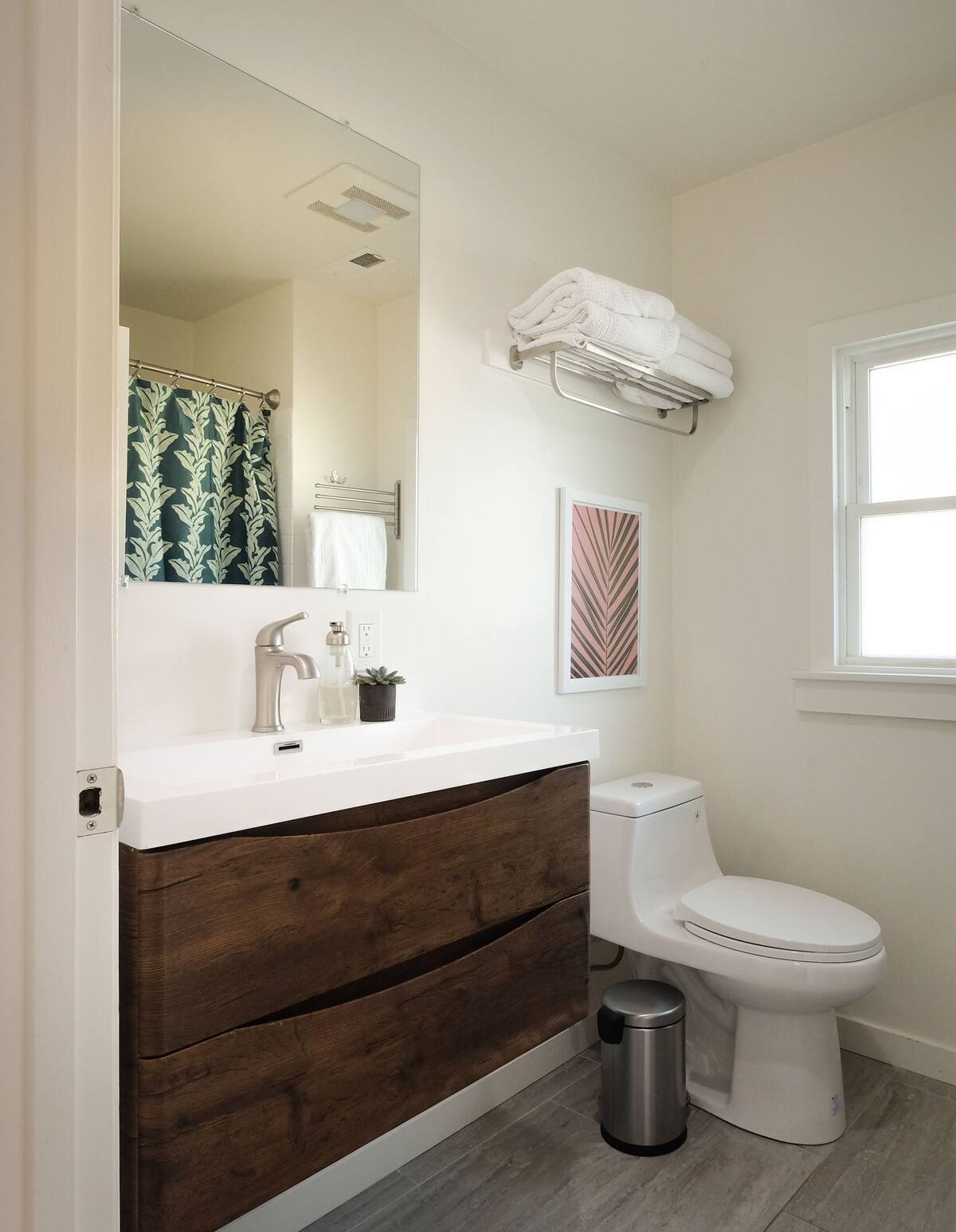 Building Photo - 2816 Martin Luther King Jr Way