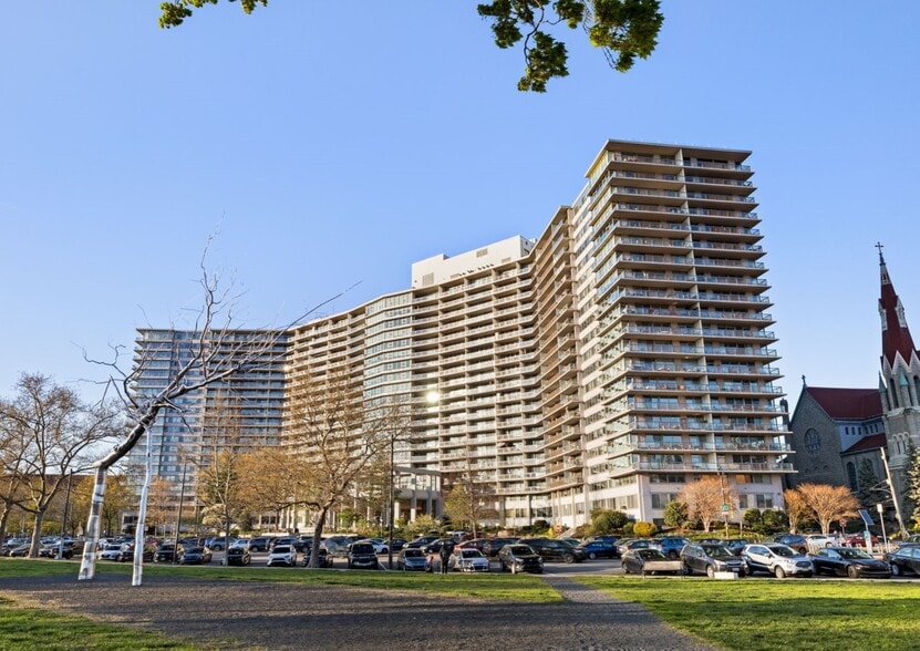 Building Photo - 2401 Pennsylvania Ave