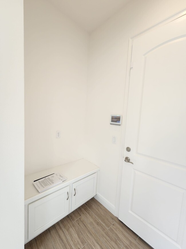 Building Photo - 9714 Bucklow Hill Dr