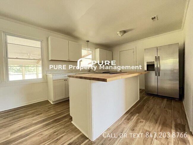 Building Photo - 268 Power House Rd