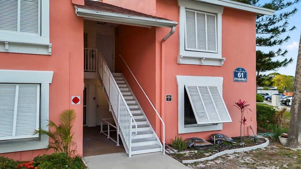 Building Photo - 3715 42nd Way S