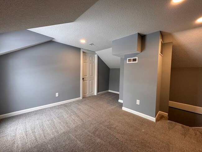 Building Photo - AVAILABLE NOW! Large 3 Bedroom, 2 Bathroom, with Extra Rooms and Two Car Garage in Anoka