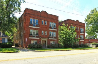 Building Photo - Noble Villa Apartments