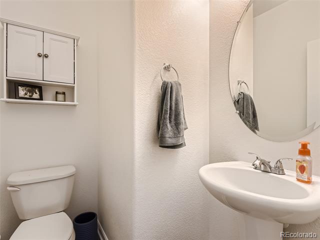 Building Photo - 664 Tiger Lily Way