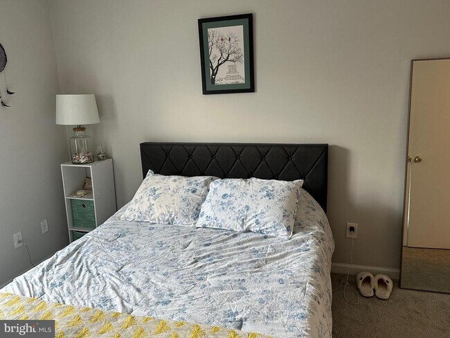 Building Photo - 5911 Prince James Dr