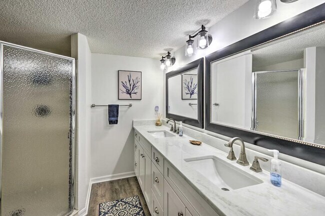 Building Photo - 51 Sand Dollar Dr