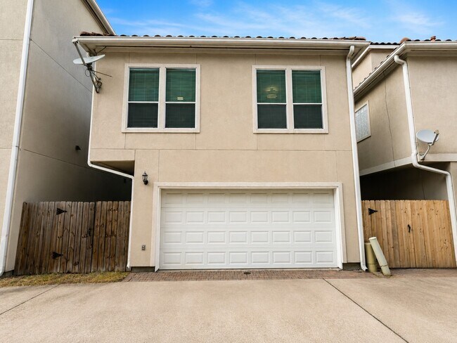 Building Photo - 7135 Harmony Cove