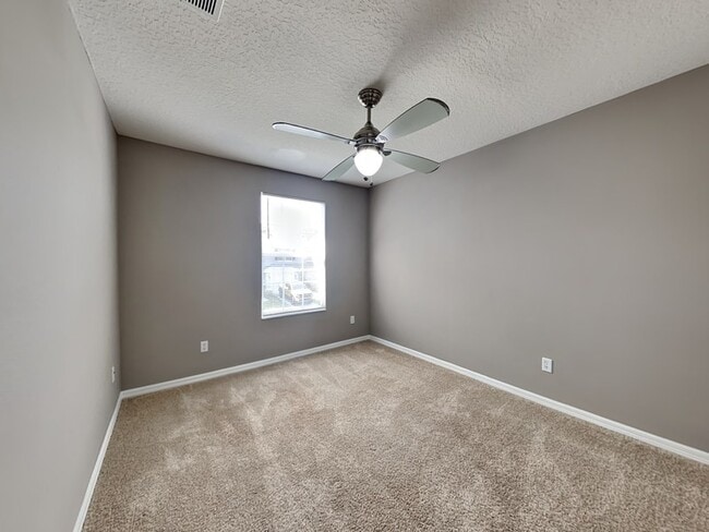 Building Photo - 12744 Lexington Summit St
