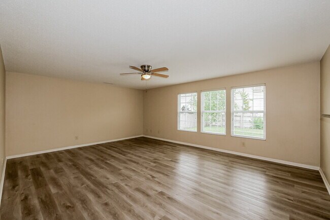 Building Photo - 2950 Hearthside Dr