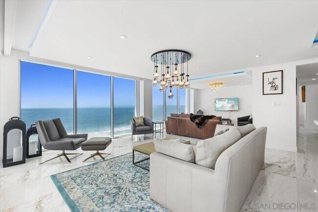 Building Photo - 1830 Avenida Del Mundo