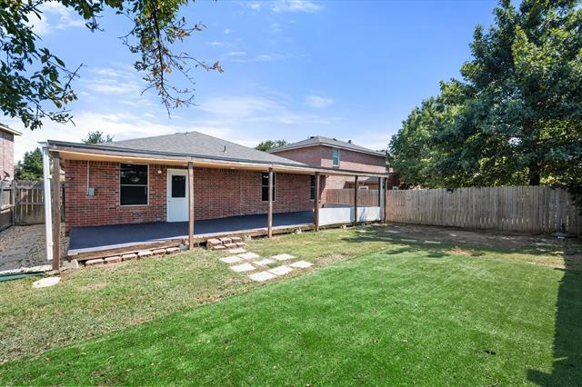 Building Photo - 635 Almandora Dr