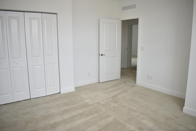 Building Photo - 8865 Kingsmoor Wy