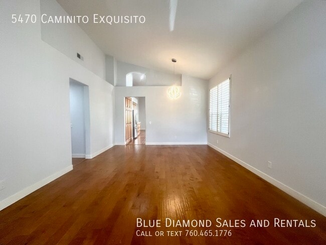 Building Photo - 5470 Caminito Exquisito